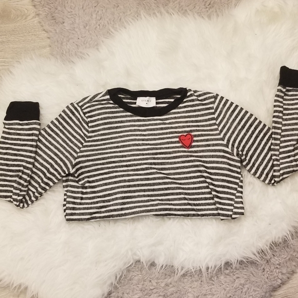 💥MOVING SALE💥 EVERYTHING MUST GO ❤️🔥 BNWOT Striped Everly Longsleve - Picture 2 of 4
